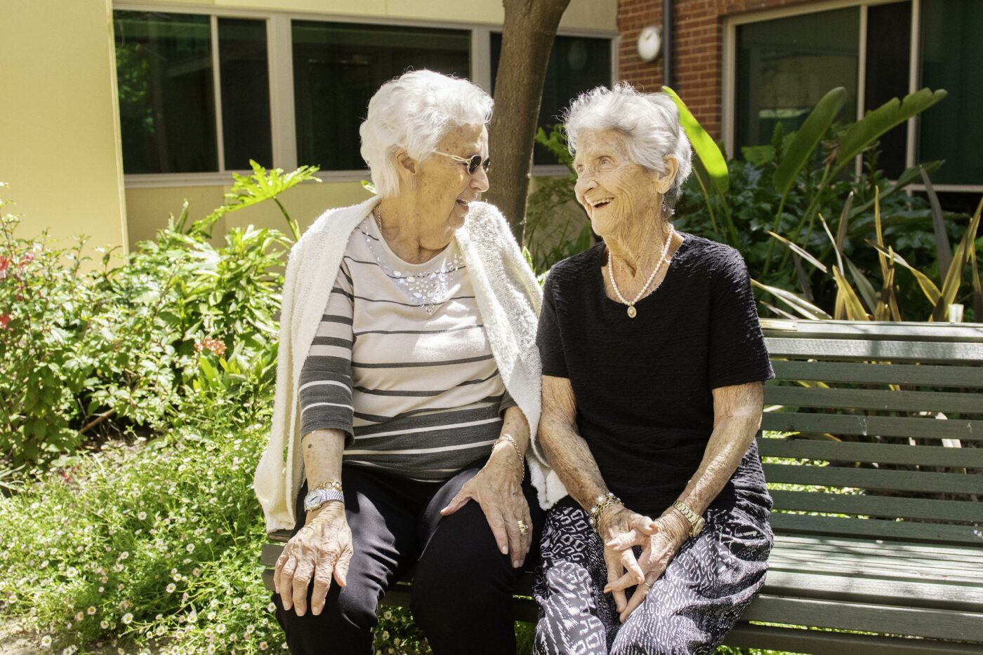 Residents at Eldercare Evanston Park scaled